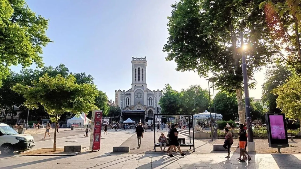 Le Cosy Central Moderne Et Chaleureux Saint-Etienne